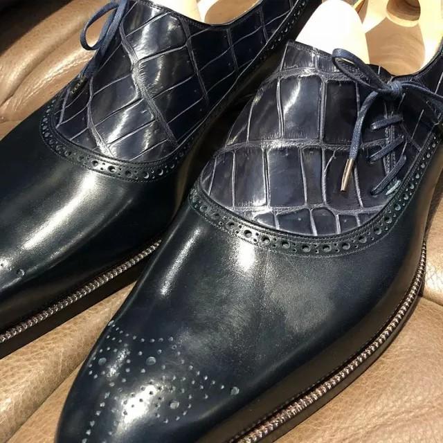 Men's leather dress brogues